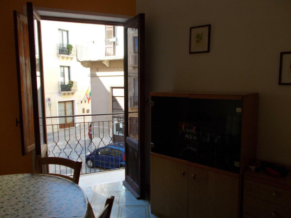 Zia Silvana Apartment Trapani Eksteriør billede